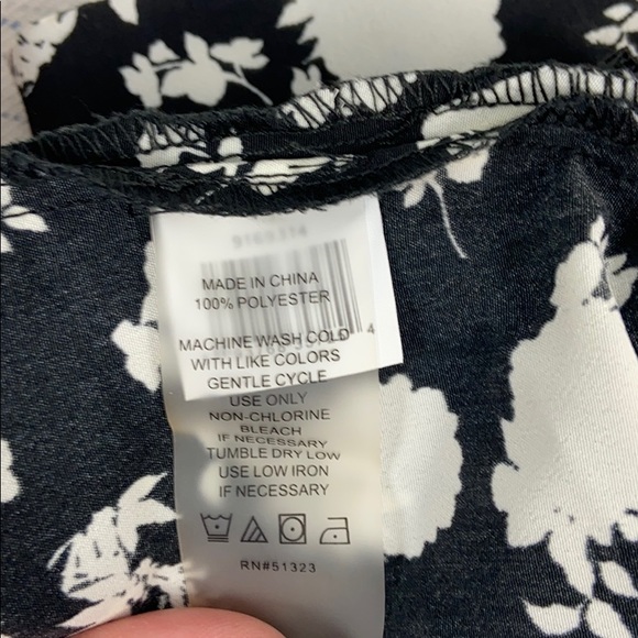 NWT Vince Camuto Floral Shadows Wide Leg Pants - Picture 11 of 11